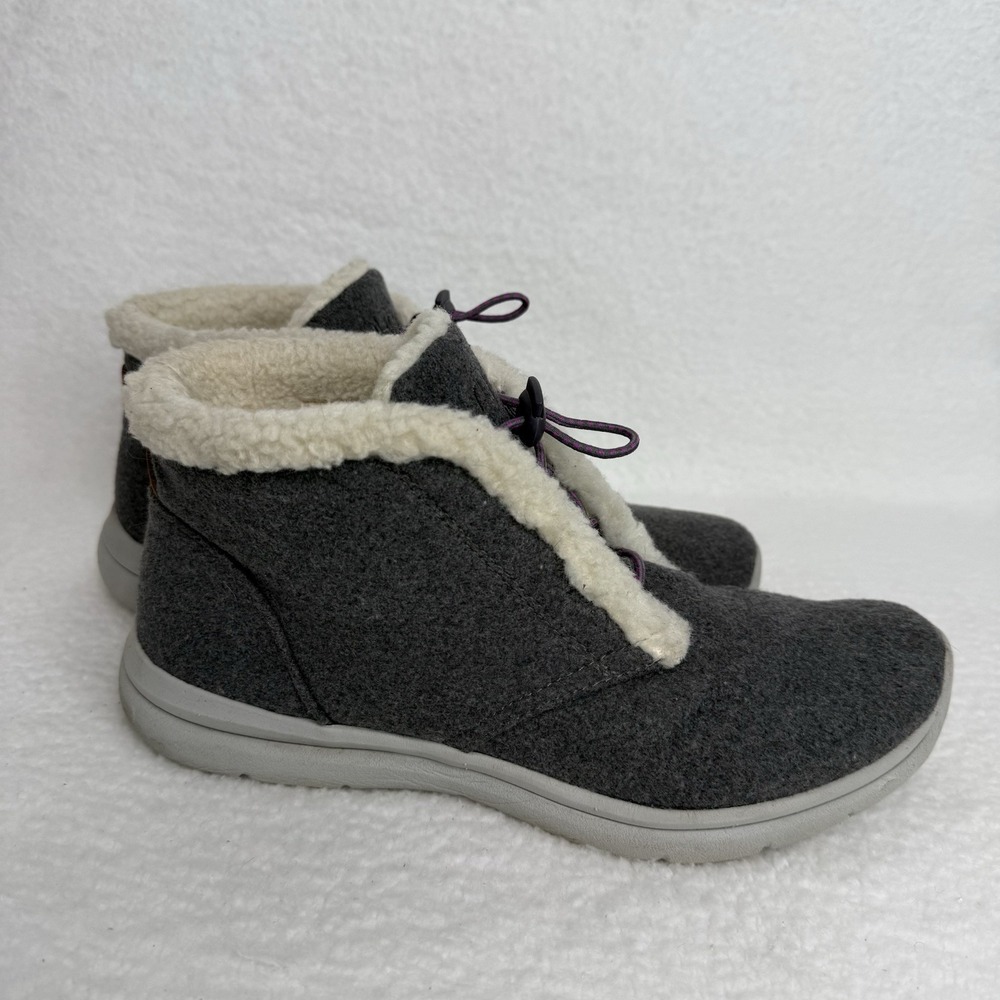 Ryka Everest Gore Boots Womens Sz 10W‎ Gray White Faux Fur Boots Bungie Lace
